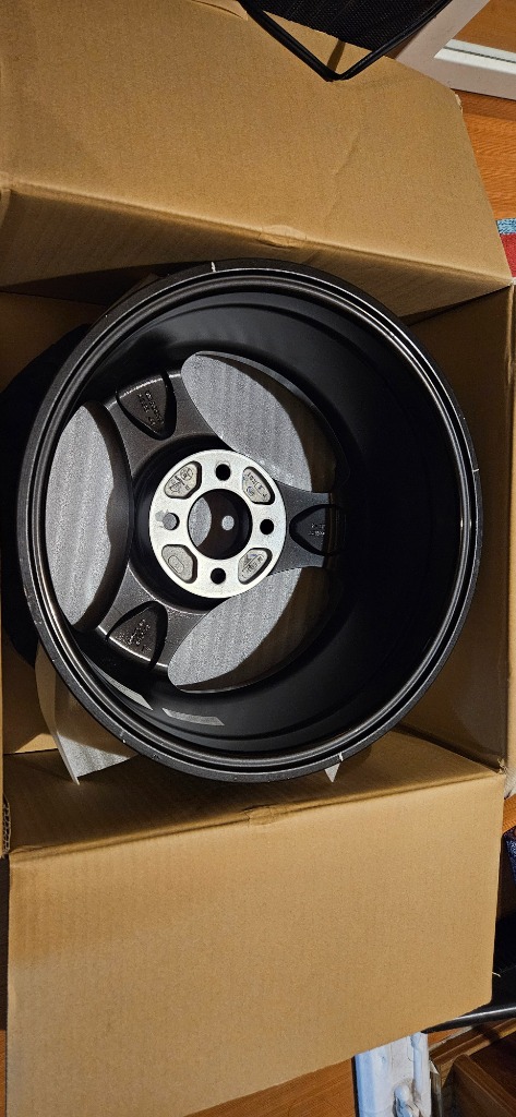 ADVAN Racing Oni2 7J−15 100/4H Oni2アドバンレーシング オニ2