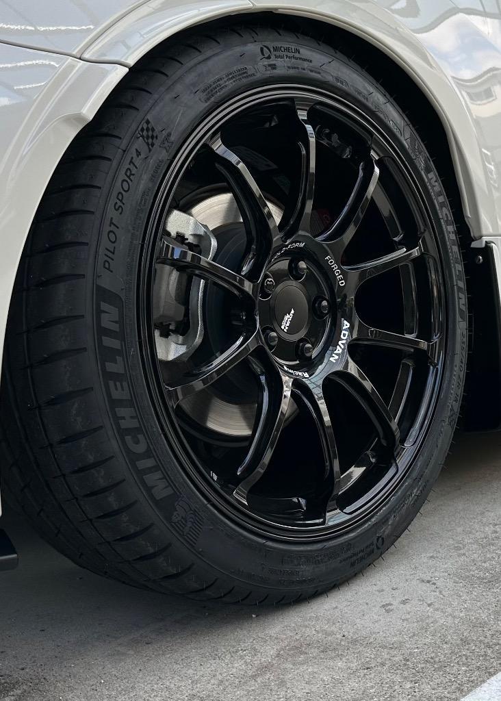 アドバンレーシング RZ‐F2 8．5J-18 ADVAN Racing RZ‐F2