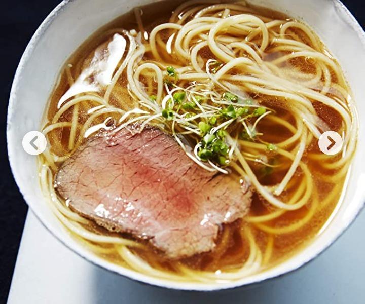 鴨ラーメン お取り寄せ 鴨の深いコクと香り ネギの旨味 醤油ベース 鴨南蛮スープ しょうゆラーメン 2人前＋替玉麺2食付 お試しグルメギフト  :mail-kamoramen2-2:本場九州ラーメン専門店 - 通販 - Yahoo!ショッピング