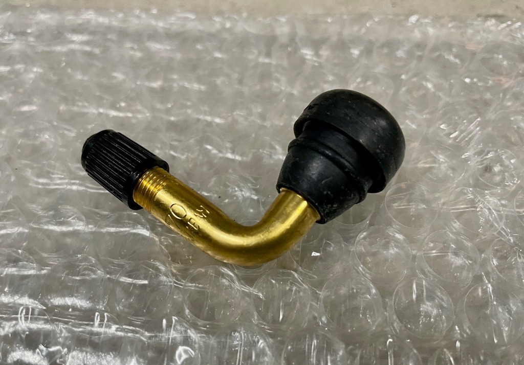 在庫有 太平洋工業 タイヤバルブ ホイール エアバルブ L型 曲型