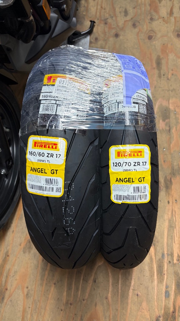 PIRELLI（ピレリ） ANGEL GT エンジェル 120/70ZR17＆160/60ZR17 前後