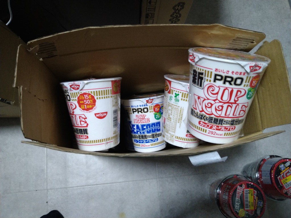 NISSIN カップヌードル PRO 高たんぱく質・低糖質 12入✖️4箱　48個 Amazon.co.jp: 日清 カップヌードルPRO 4種12食 高たんぱく&低糖