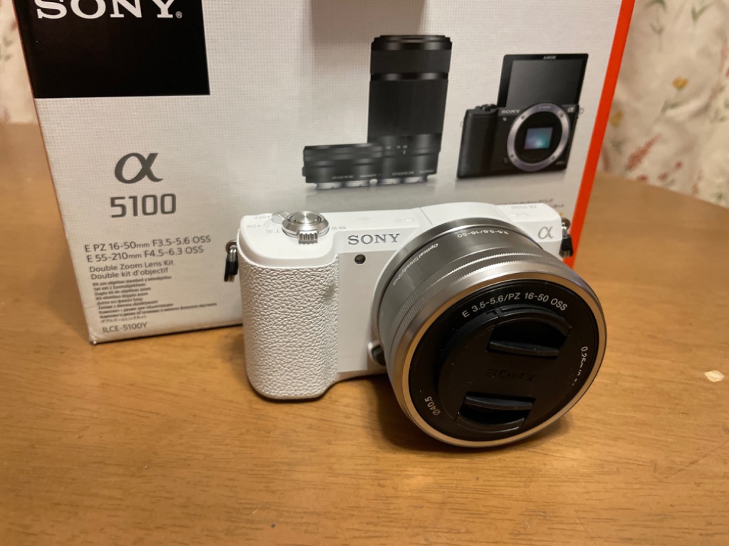 ソニー ミラーレス SONY α5100 レンズキット ホワイト 中古 Wi-Fi搭載 新品SDカード付き : sony-a5100-white :  Iさんの camera shop - 通販 - Yahoo!ショッピング