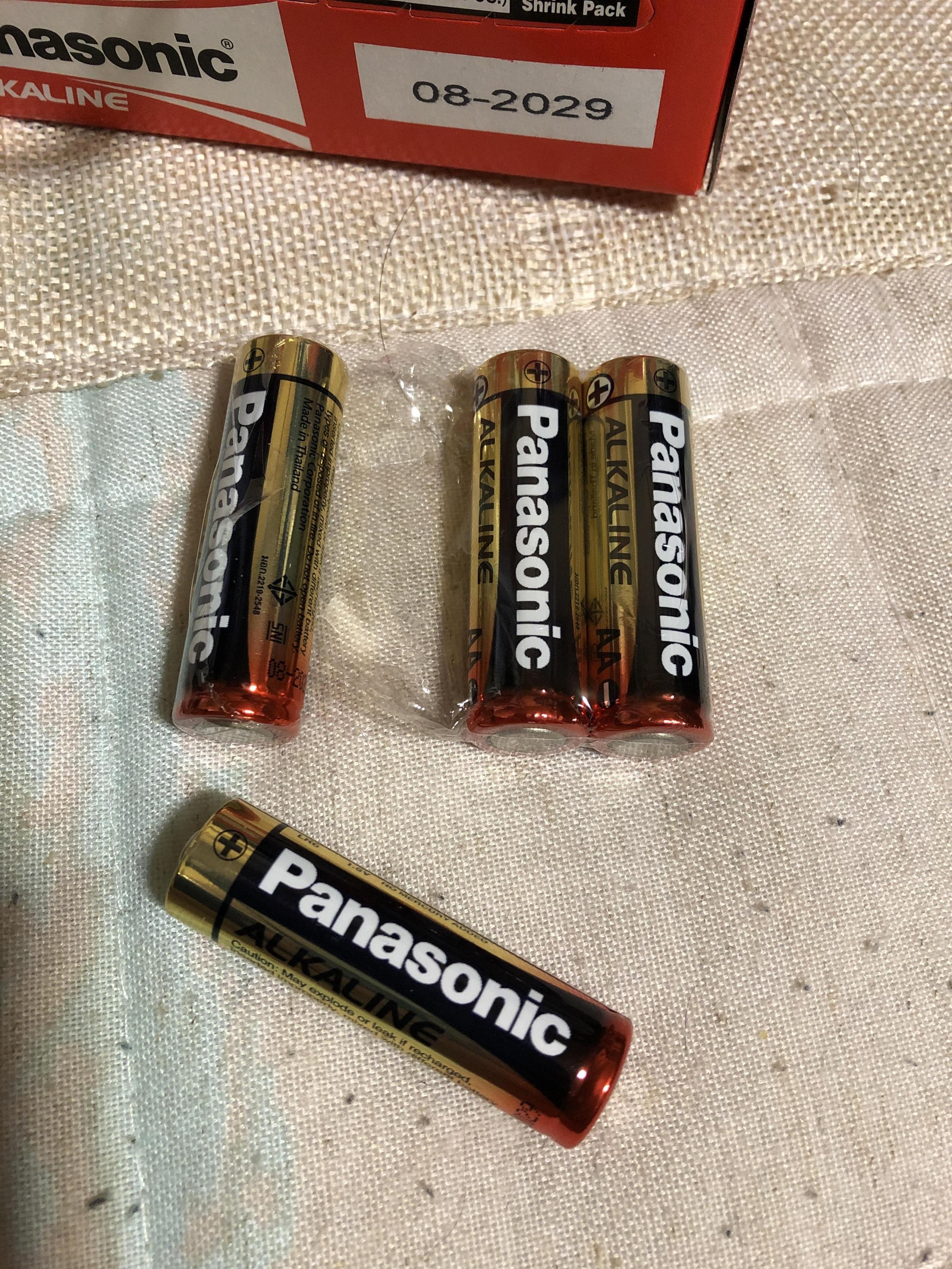 日時指定 LR03EJ 20SW パナソニック アルカリ乾電池単4形 20本パック Panasonic EVOLTA LR03EJ20SW 