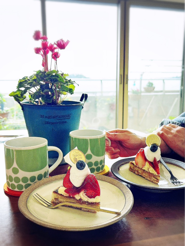 スンヌンタイ アラビア マグカップ ライトグリーン 緑 ARABIA 北欧