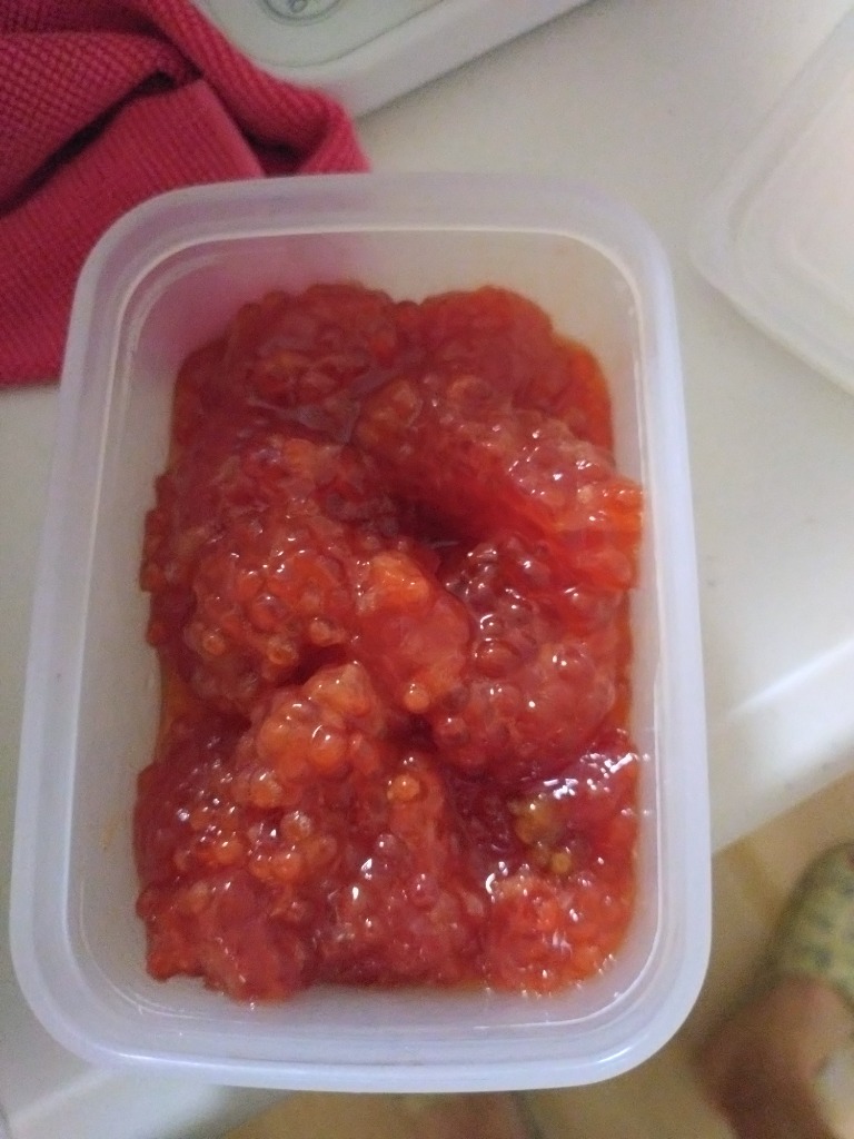 すじこ 筋子 500g 醤油漬け 紅鮭 ひとくちサイズカット済 送料 すじこ 筋子 500g 醤油漬け 紅鮭 ひとくちサイズカット済 送料