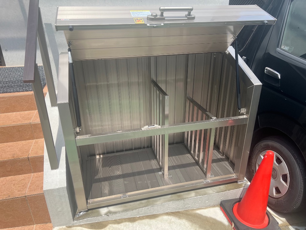 四国化成 ゴミストッカー （間口12用）GS仕切り板 GSLMF-TS10BR 『ゴミ収集庫』『ダストボックス ゴミステーション 屋外』 四国化成ゴミストッカー WP2型専用オプション GS仕切り板07