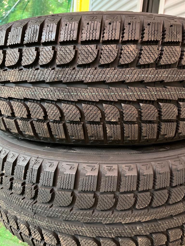 2023年製 225/55R19 99H 激安 激安タイヤ スタッドレスタイヤANTARES/アンタレス GRIP 20 タイヤ 新品1本  スタッドレスタイヤ