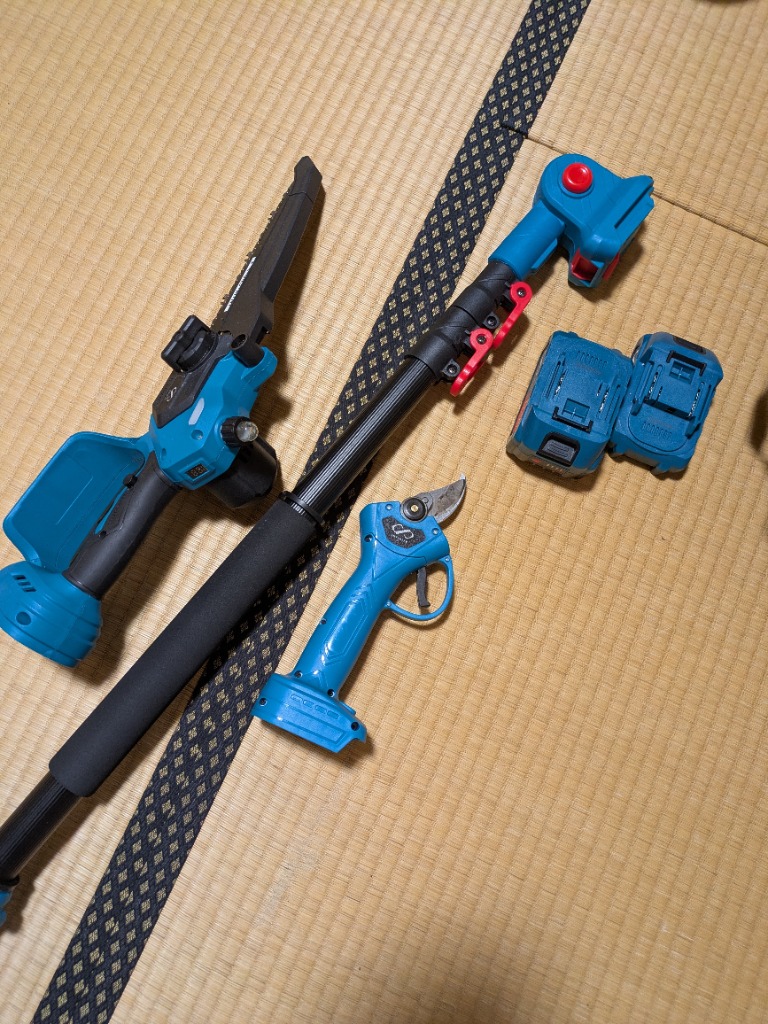 チェーンソー 充電式 小型 電動 オイル対応 マキタバッテリー互換 高枝