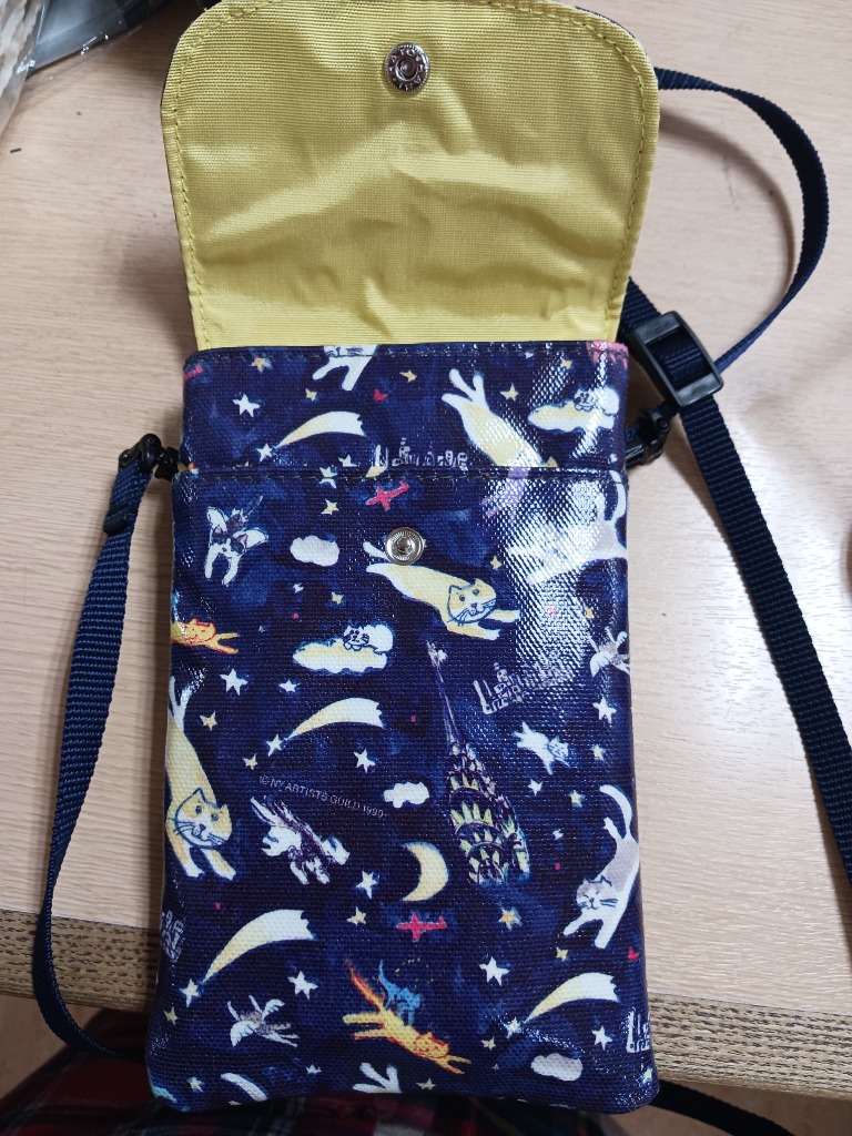 【新品・未使用】マンハッタナーズ　小物ポシェット箱付✨お値下げしました✨ Manhattaner's マンハッタナーズ 縦型ポシェット S