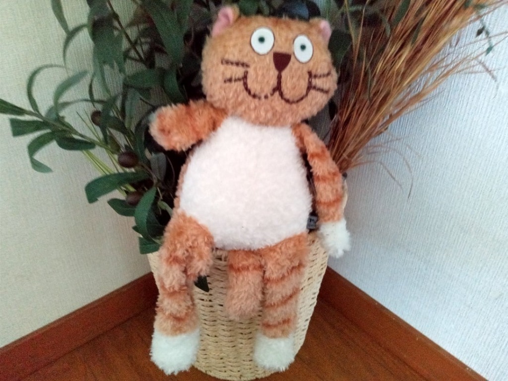 マンハッタナーズ くたくた猫 ぬいぐるみ 猫 レディース