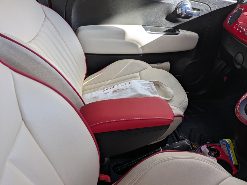 アバルト595 FIAT500 アームレスト アバルト595・695 フェーズ2 / フィアット500 専用アームレスト