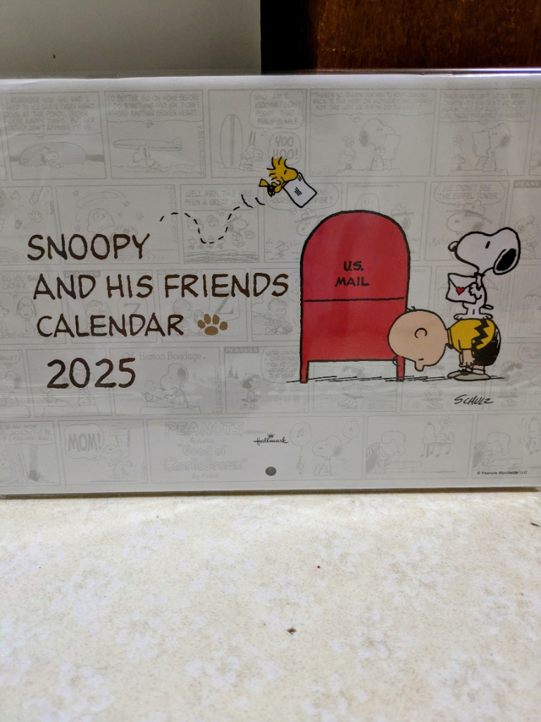 ホールマーク 2025年 二つ折りカレンダー 小 PEANUTS スヌーピー