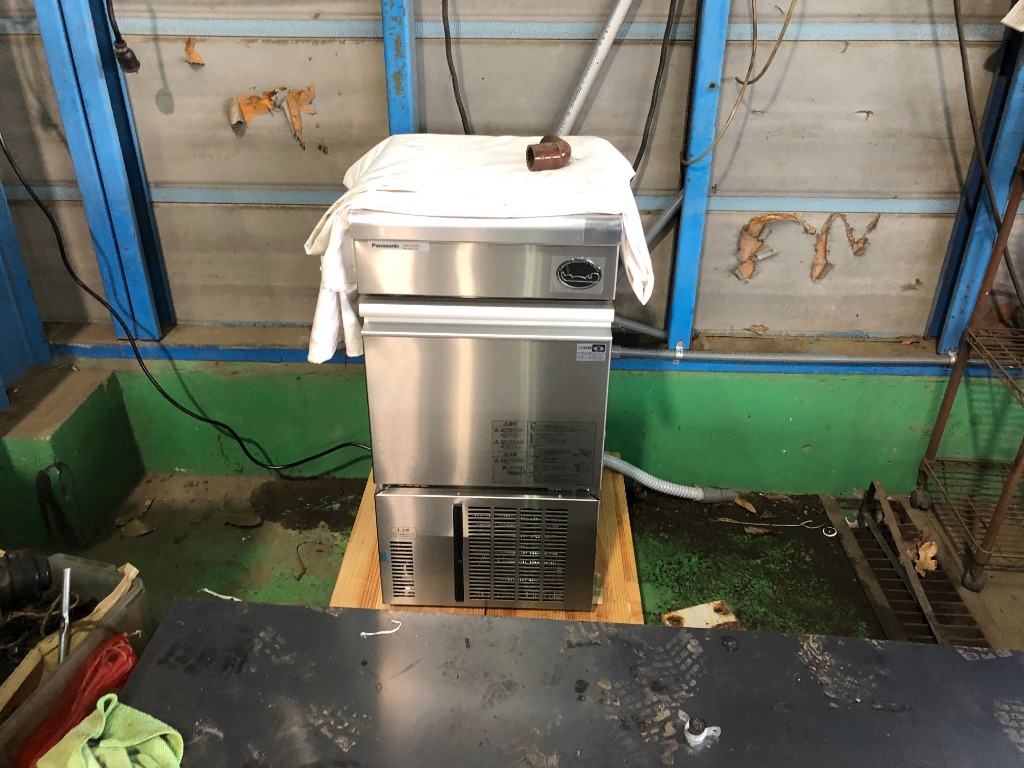 2024年式　パナソニック 25kg SIM-AS2500 製氷機 (ホシザキ SIM-AS2500 パナソニック キューブアイス製氷機｜業務用厨房機器