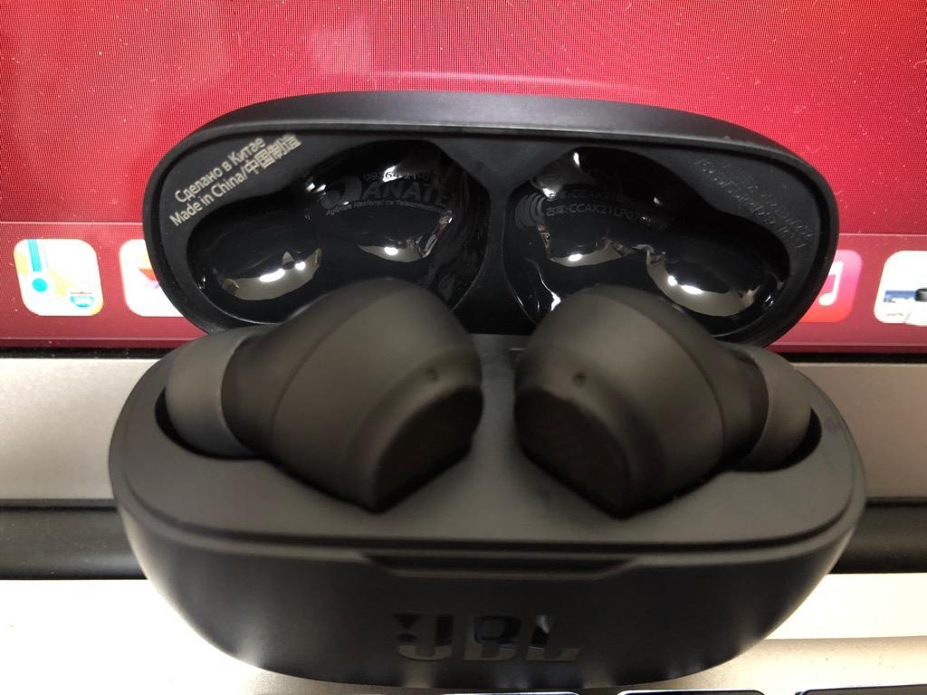JBL ワイヤレスイヤホン WAVE 200TWS 軽い装着感 フィット ショート ...