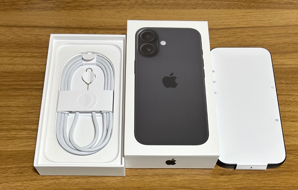 iPhone ☆Apple国内正規SIMフリー iPhone16 128GB ブラック MYDQ3J/A