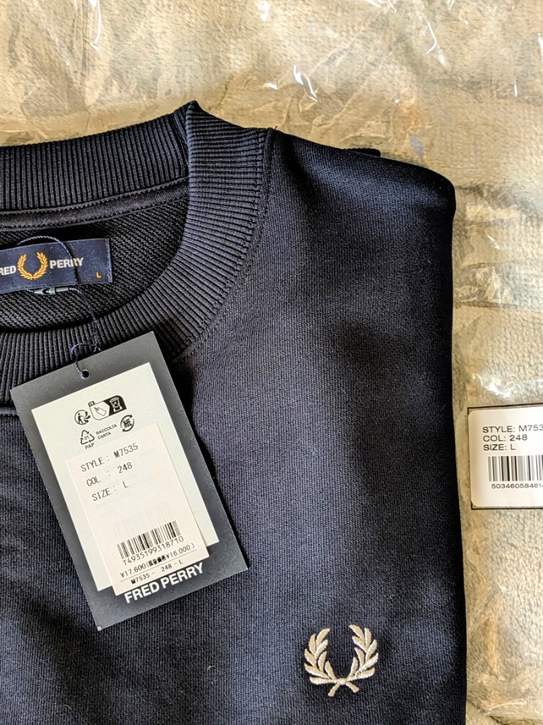 FRED PERRY フレッドペリー クルーネック スウェット M7535 国内