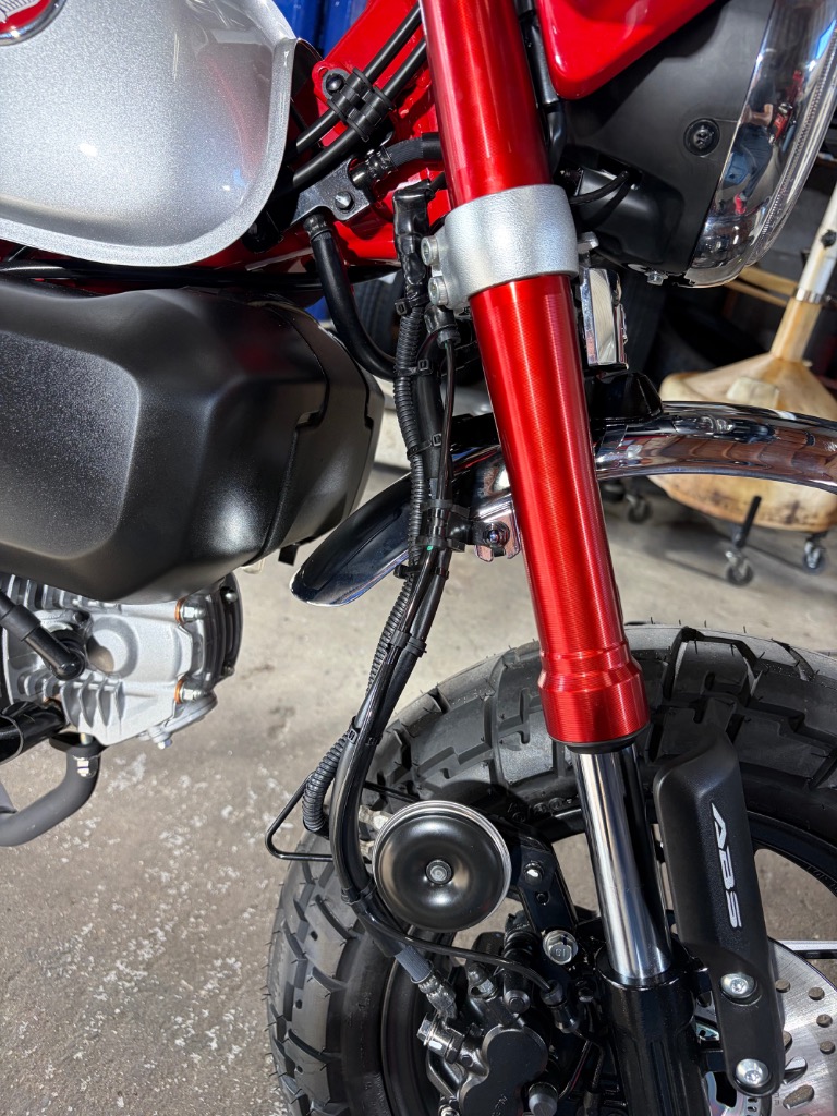 ホンダ モンキー125(JB02, JB03, JB05)用 HONDA エンブレムステー