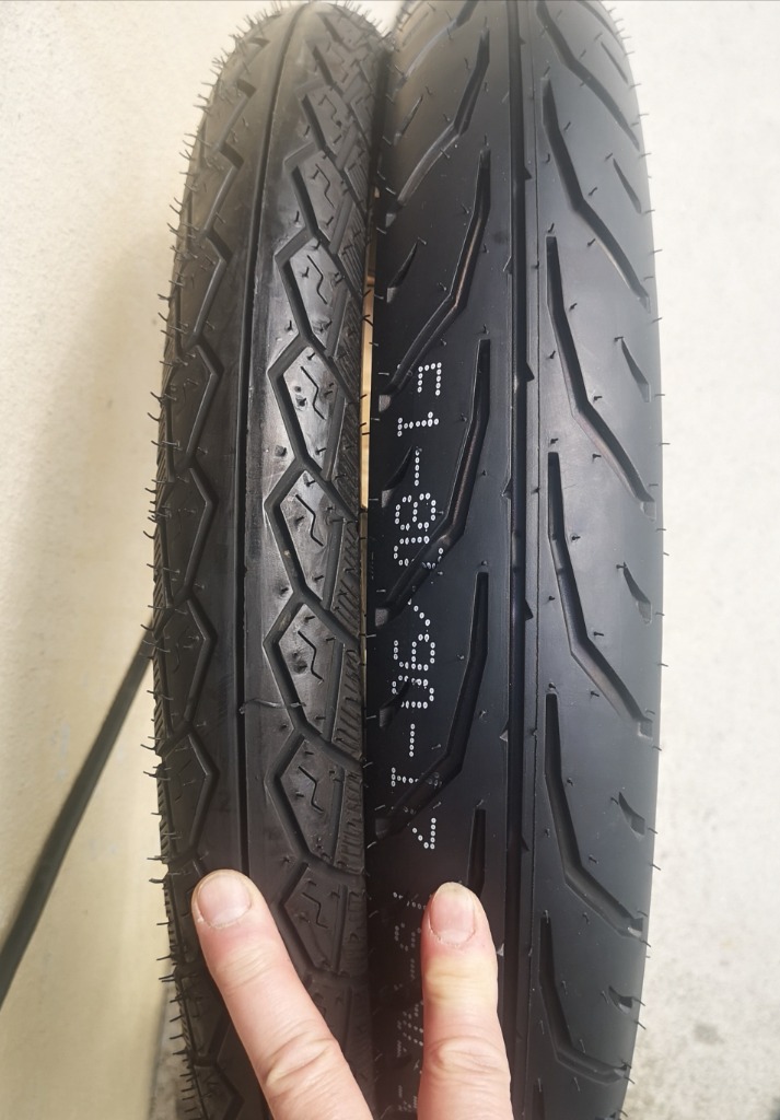 カブタイヤ シンコー SR744 フロントタイヤ 70/90-17 2.50-17 チューブレス