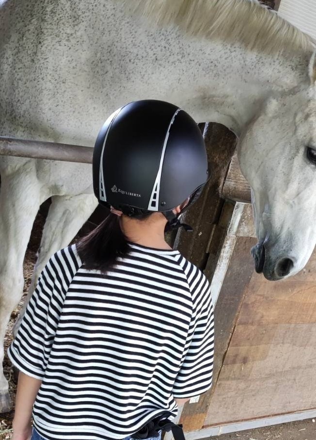 乗馬ヘルメット 乗馬用 EQULIBERTA ソリッド ダイヤル調整