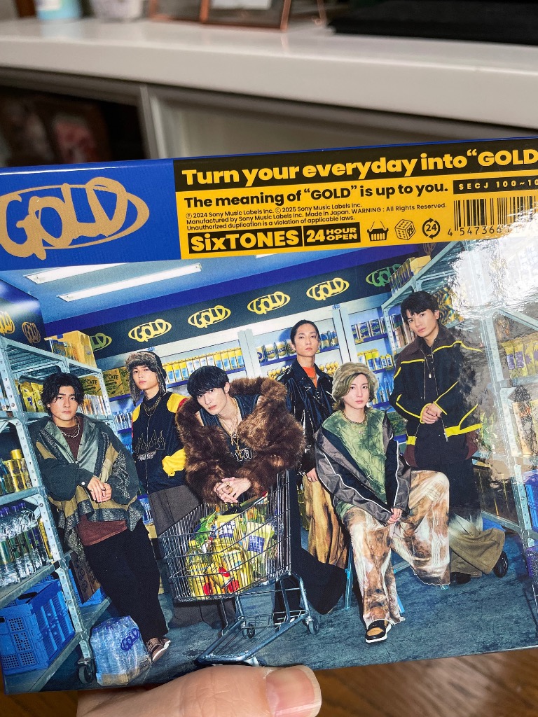 初回盤A DVD付 BOX仕様 SixTONES CD+DVD/GOLD 25/1/15発売