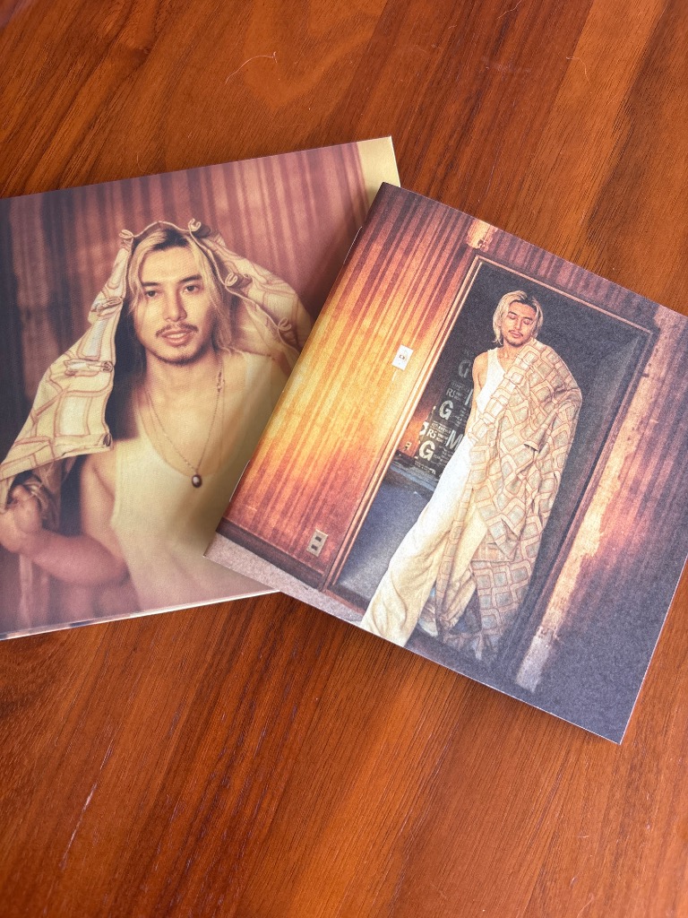 ▽通常盤 紙ジャケ三つ折りソフトパック ブックレット シリアル