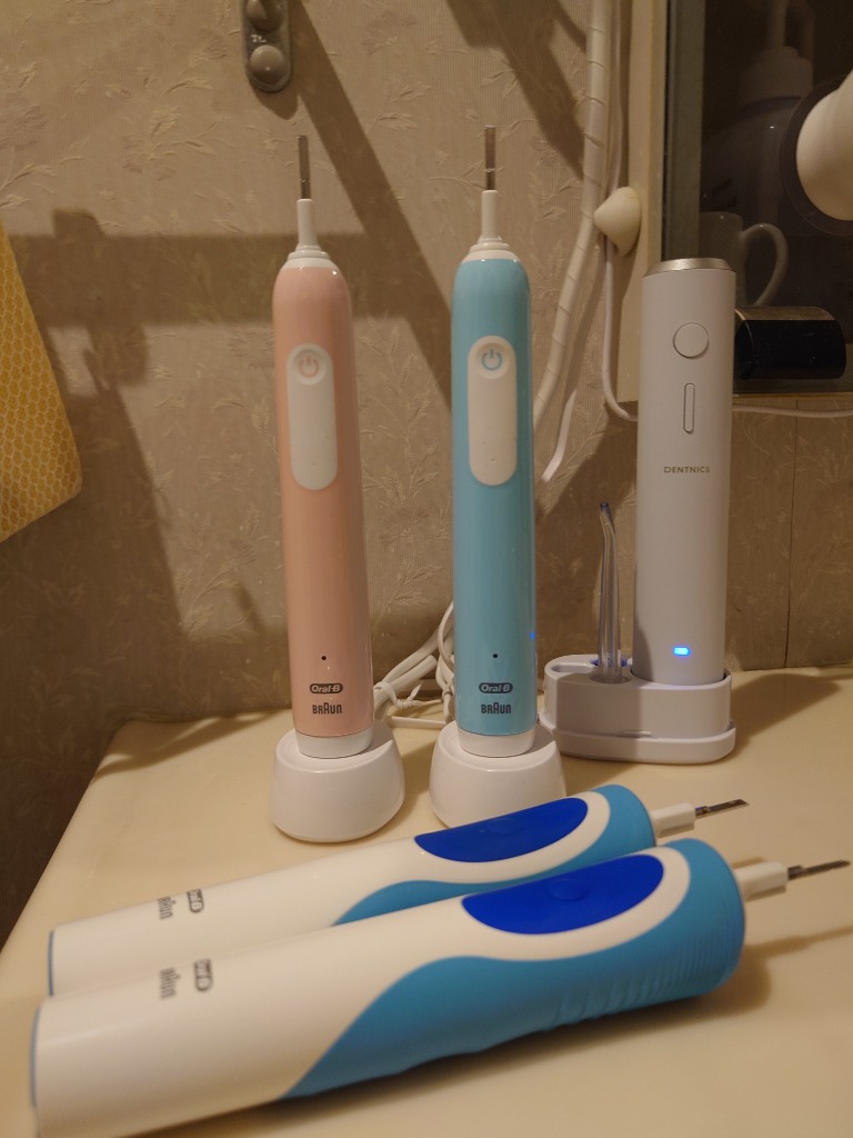 ブラウン電動歯ブラシ　カリビアンライトローズ BRAUN ブラウン 電動歯ブラシ(ライトローズ) Oral-B(オーラルB
