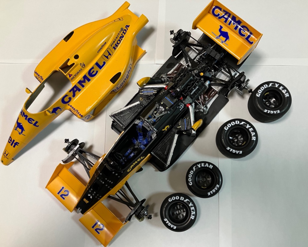 1/12 ロータス 99T 1987 モナコGP ウィナー プラモデル[BEEMAX