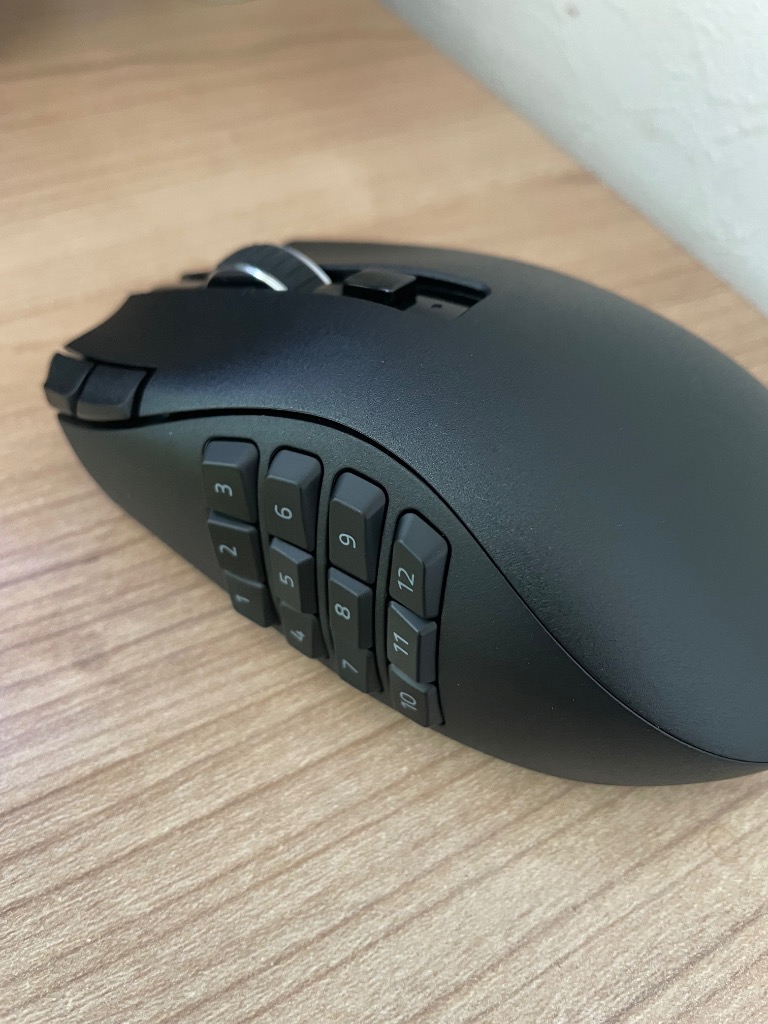 Razer Razer Naga V2 HyperSpeed ワイヤレスエルゴノミックMMOマウス