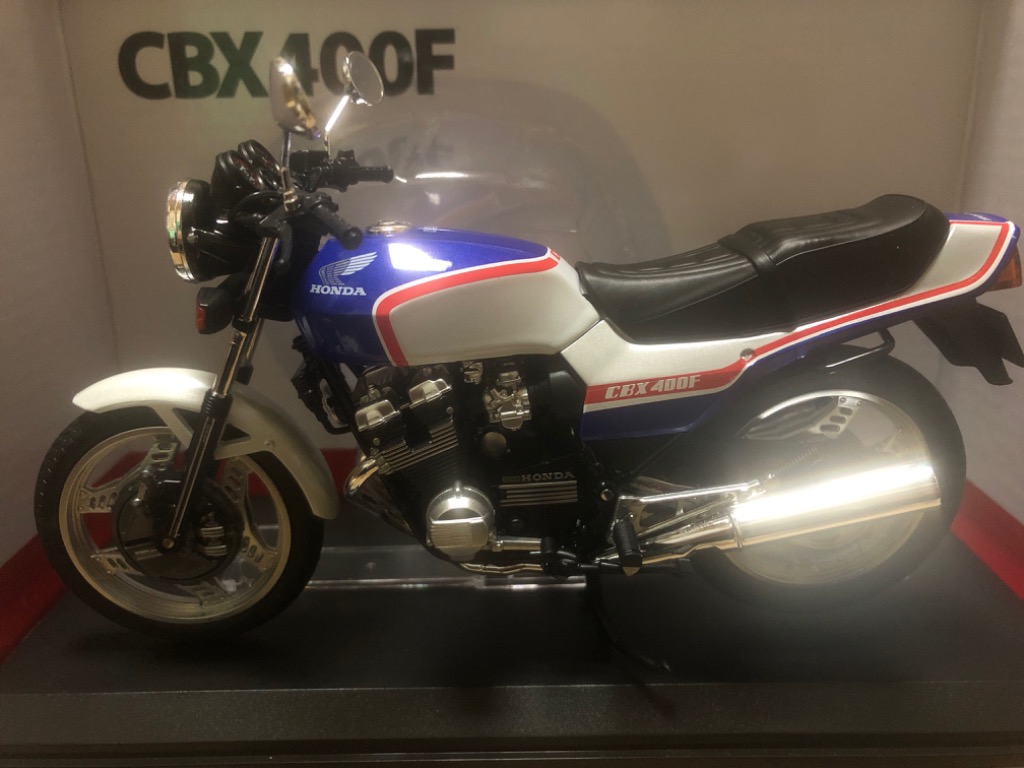 1/12 完成品バイク Honda CBX400F パール/キャンディブルー