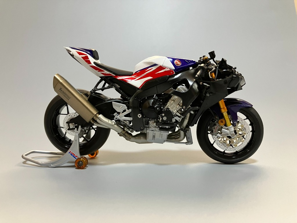 タミヤ 1/ 12 Honda CBR1000RR-R FIREBLADE SP 30th Anniversary