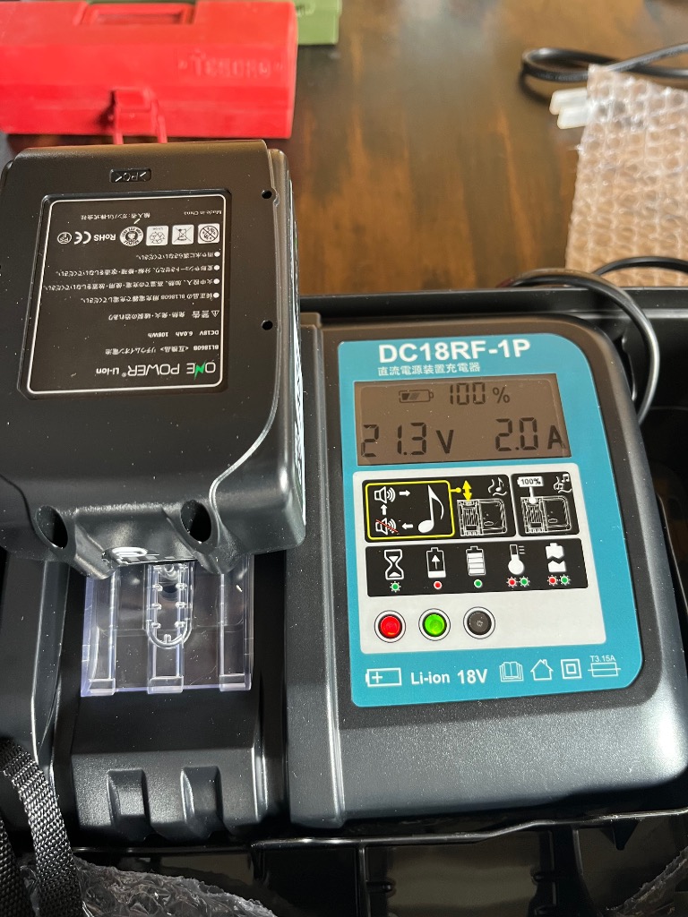 マキタ 18V バッテリー 充電器セット 互換品 BL1860B 6.0AH マキタ 18V バッテリー 充電器セット 互換品 BL1860B 6.0AH