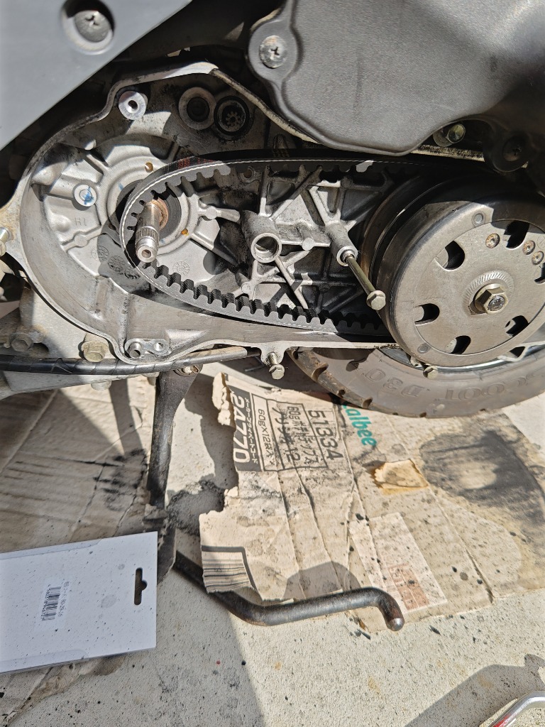 【美品】 国産強化ドライブベルト 27601-32G00 レッツ4/パレット CA41A