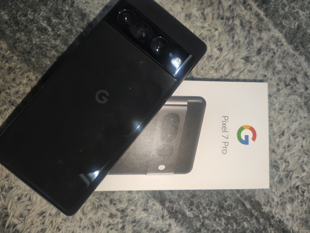 【大幅値下げしました！】Google pixel7 pro　128GB　ブラック Google Pixel 7 Pro 5G Smartphone, 12GB RAM, 128GB Internal