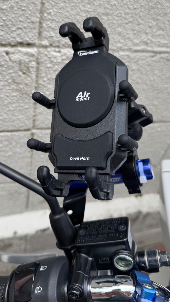 kaedear KDR-M28A スマホホルダー【超防振】 Kaedear 充電タイプ [超防振] バイク スマホホルダー バイク用