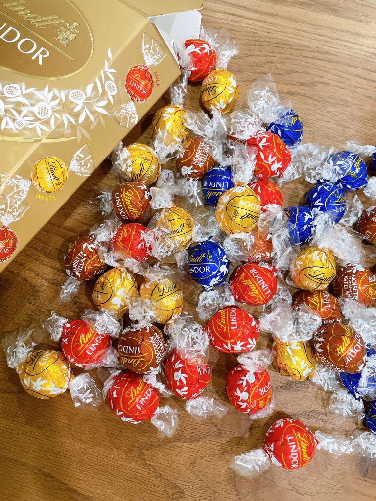 リンツリンドール ゴールドアソート 600g 5箱 リンツ リンドール ゴールド アソート チョコレート 600g 外箱