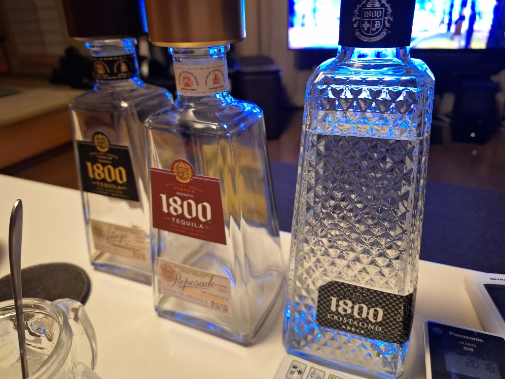 クエルボ 1800 アネホ 750ml 40度 100%ブルーアガヴェテキーラ クエルボ 1800 アネホ 750ml 40度 100%ブルーアガヴェテキーラ