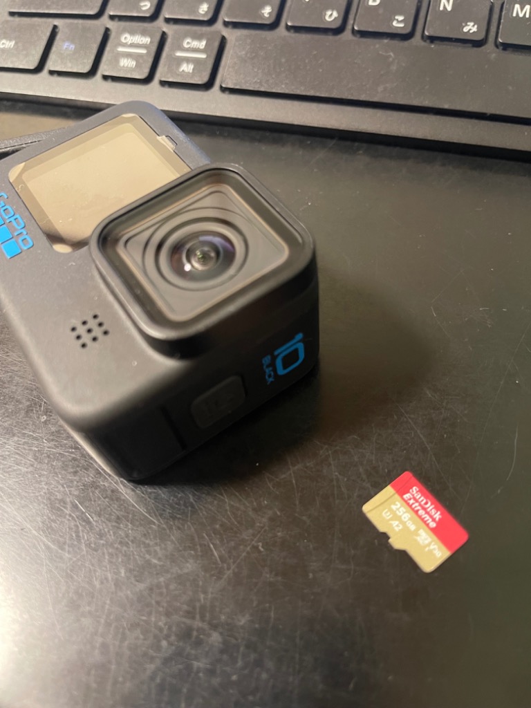 GoPro HERO10　アクションカメラ　4K対応 /防水　BLACK　CHDHX-101-FW　コストコ限定バンドルセット