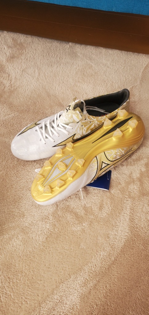 MIZUNO ミズノアルファ ELITE ホワイト×ゴールド P1GA2462