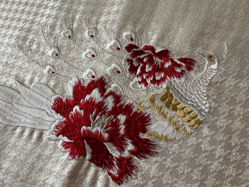 ◎mk-1284　引き振袖　お引きずり　孔雀　刺繍　 H-12-5 ◎mk-1284 引き振袖 お引きずり 孔雀 刺繍 H-12-5 ◎mk-1284 引き