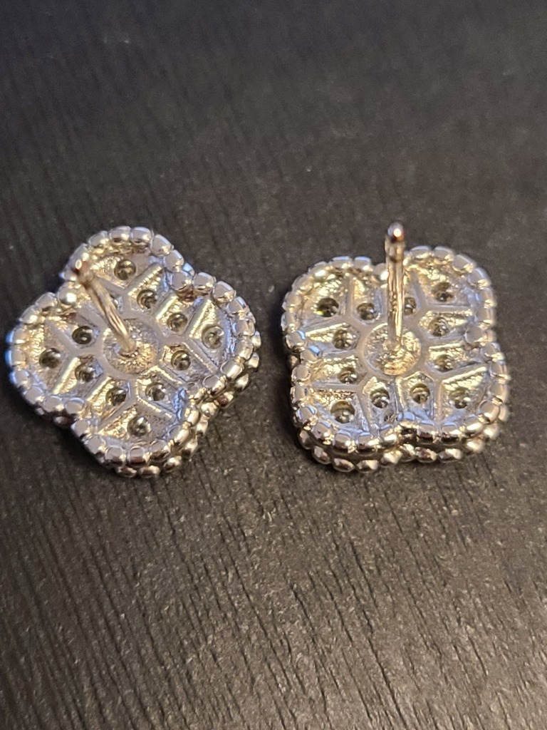 ピアス 四葉クローバー CZダイヤモンド シルバー925 フラワー