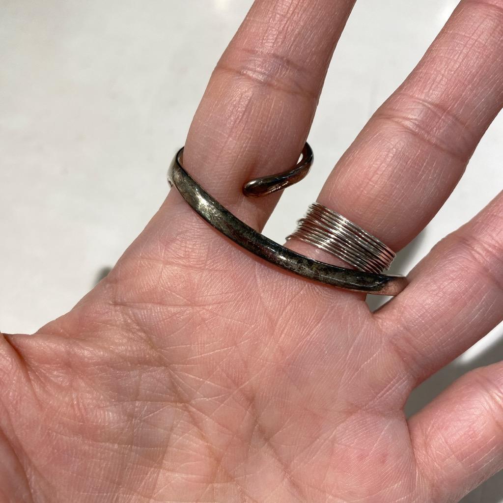 人気商品 ダブルフィンガーリング Aは925 スパイラル ツーフィンガー アクセサリー
