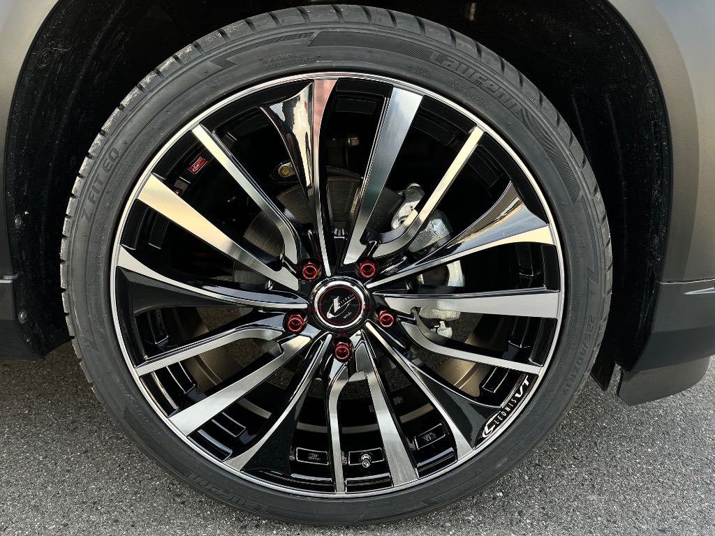 LauFenn 90系ノア/ヴォクシー 19インチ 7.5J レオニス VT PBMC