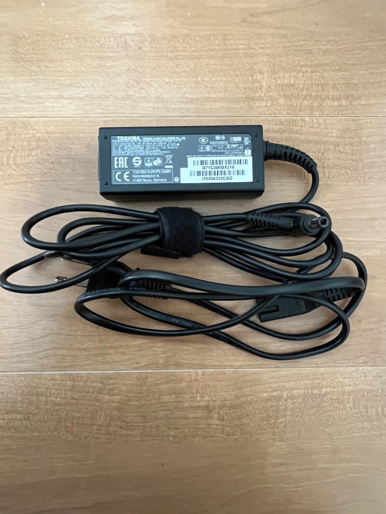 TOSHIBA（東芝） 【中古】東芝純正ACアダプタ PA5177U-1ACA 19V-2.37A