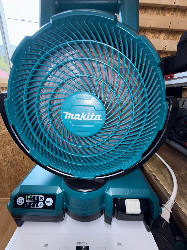 ♦【新品・未使用】 makita マキタ 充電式ファン CF103DZ ♢【新品・未使用】 makita マキタ 充電式ファン CF103DZ makita