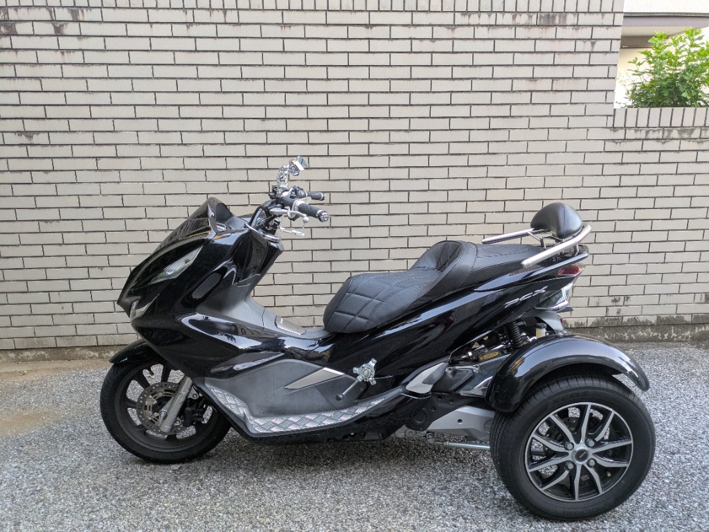 PCX(JF81KF30) デビルマスク ☆塗装済☆ : バイクカスタムパーツ