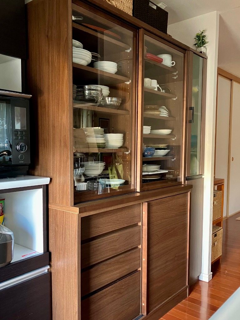 食器棚　カップボード　80㎝　キッチンボード　棚　引き戸　引き出し 楽天市場】食器棚 引き戸 幅80cm キッチンボード レンジ台 収納