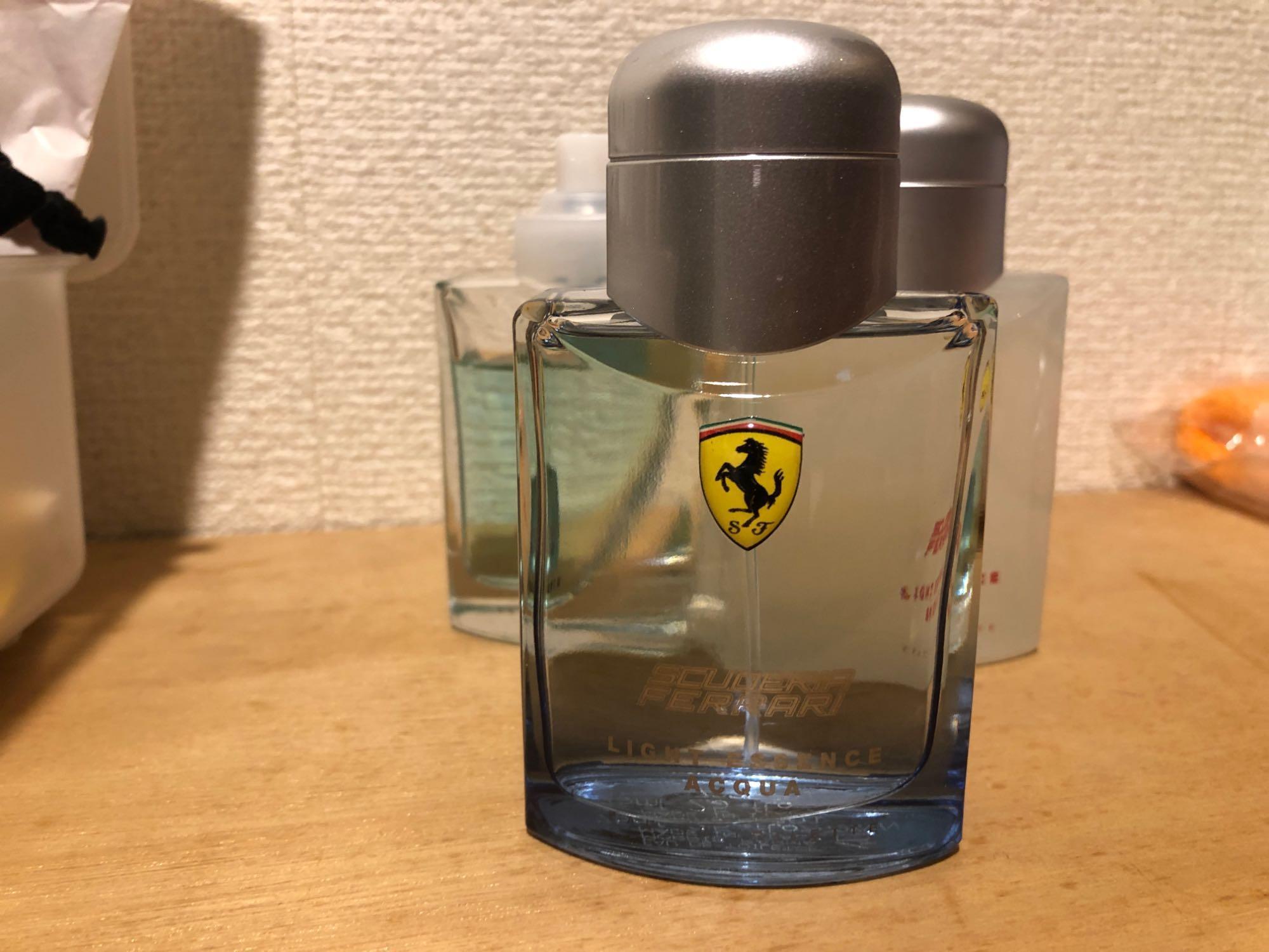 フェラーリ　ライトエッセンス　アクア　 香水　75ml　残量90％ Amazon | フェラーリ ライトエッセンス アクア オードトワレ
