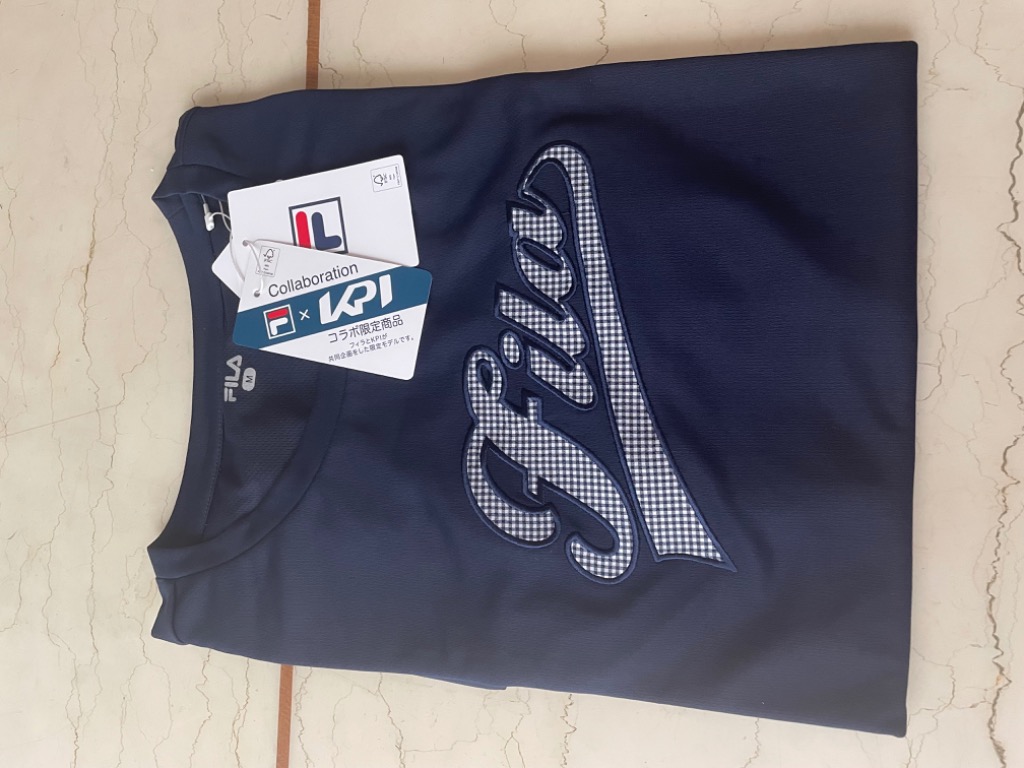 FILA♡【美品】2024SSレースアップリケのシャツＬ&サンバイザー FILA♡【美品】2024SSレースアップリケのシャツL&サンバイザー