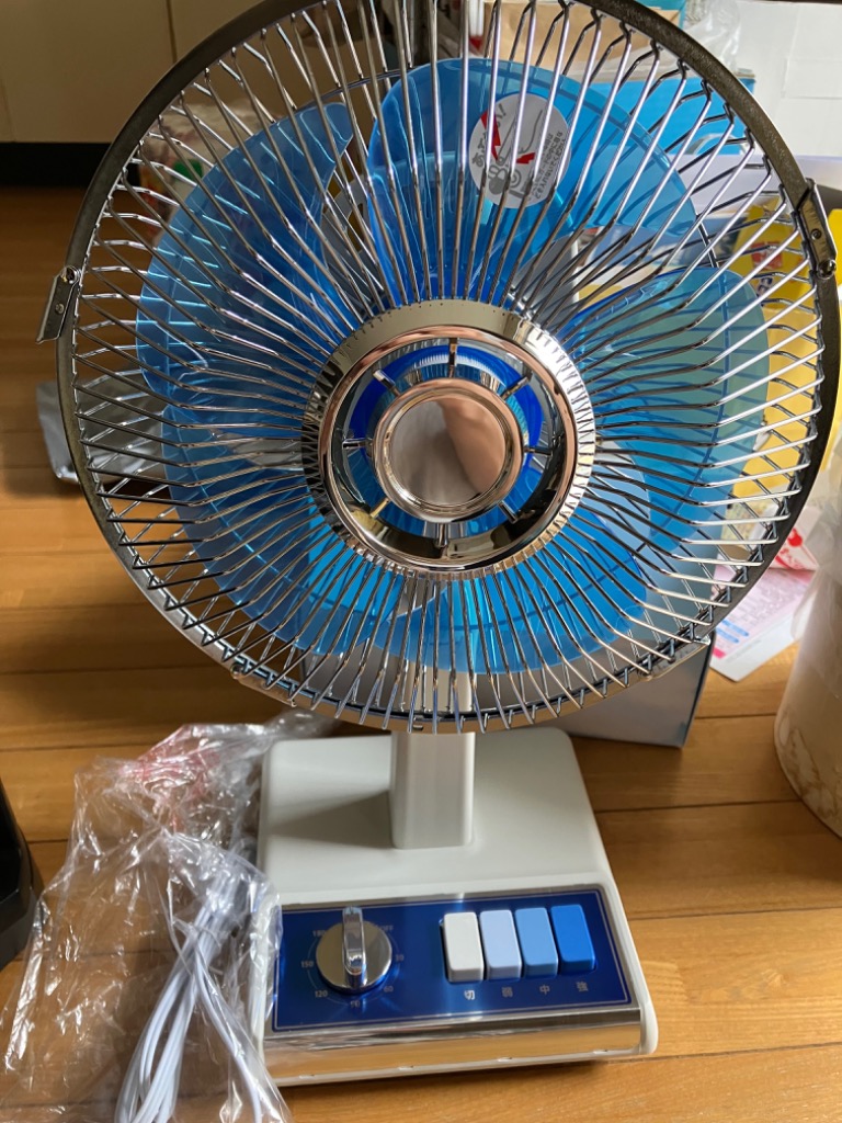 小泉 レトロデザイン ミニ扇風機 KLF-2045/A : ケーズデンキ